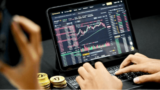 Plataforma Total Interesór para ejecutar operaciones bursátiles con latencia reducida y transmisión de órdenes en tiempo real